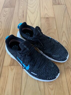 Nike Free Running Shoes